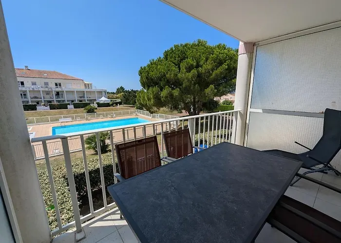 4 Pers, Proches Piscine, & Zoo 莱萨布勒-多洛讷